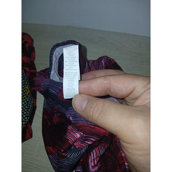 Lot Of 3 LuLaRoe Butter Soft Leggings Womens One Size Hummingbirds Skates Hearts - Picture 9 of 15